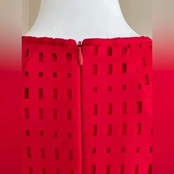 Joseph Ribkoff Limited Red Sleeveless Round Neck Cut Out Block Pattern SZ 6 - Picture 6 of 15